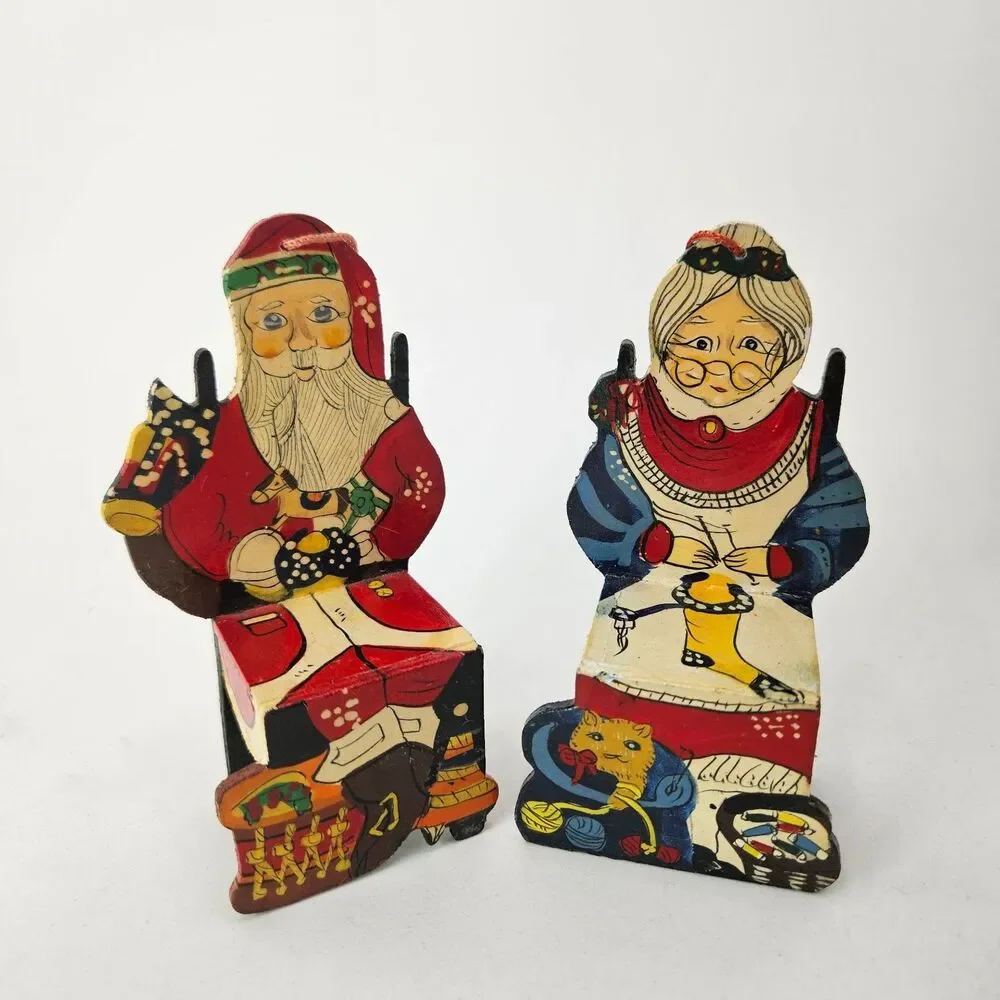 Vintage Hand Painted Wooden Santa & Mrs Claus Figurines Christmas Decor Set
